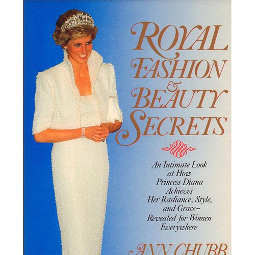 BOOK, ROYAL FASHION & BEAUTY