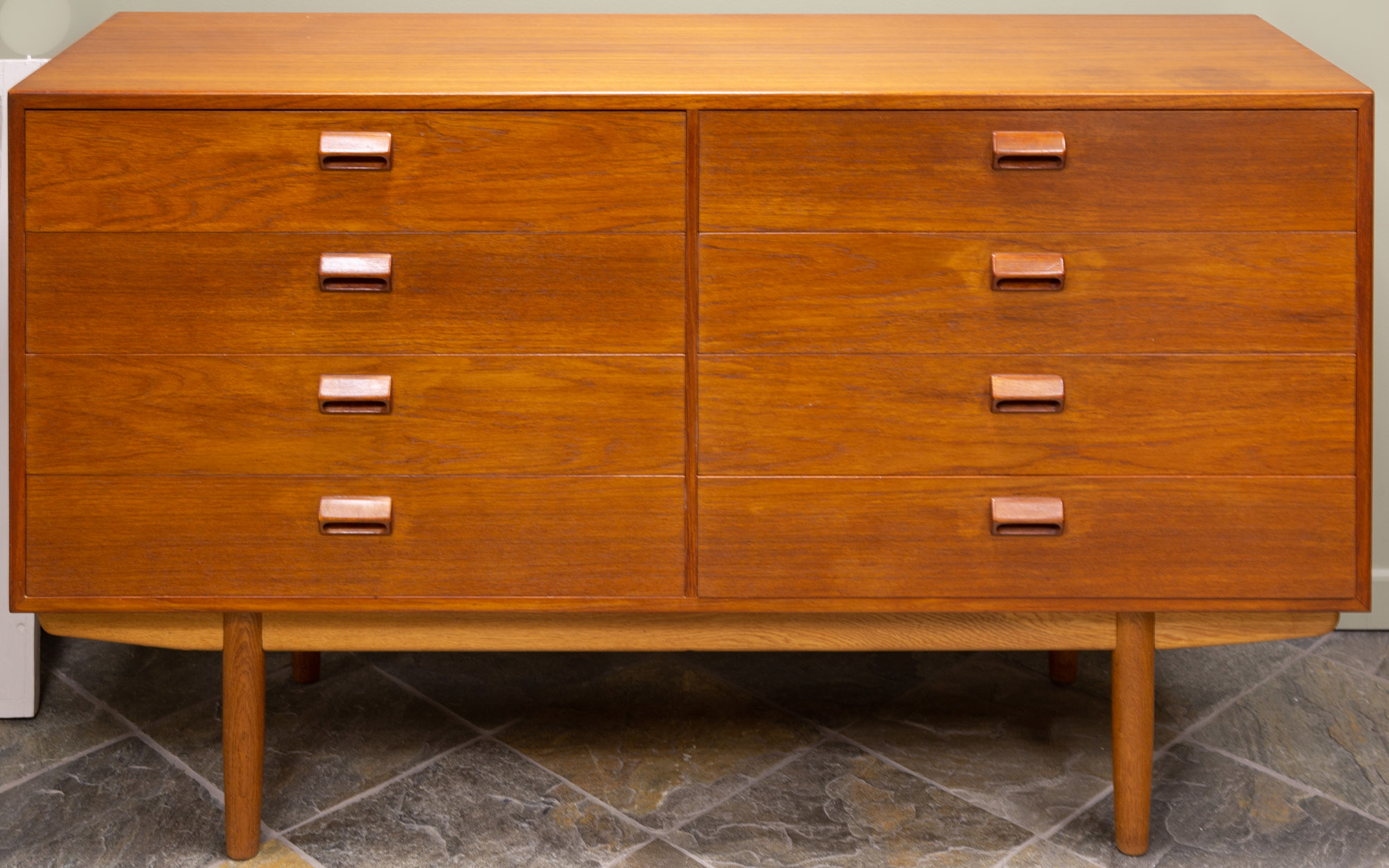 BORGE MOGENSEN EIGHT DRAWER DRESSER