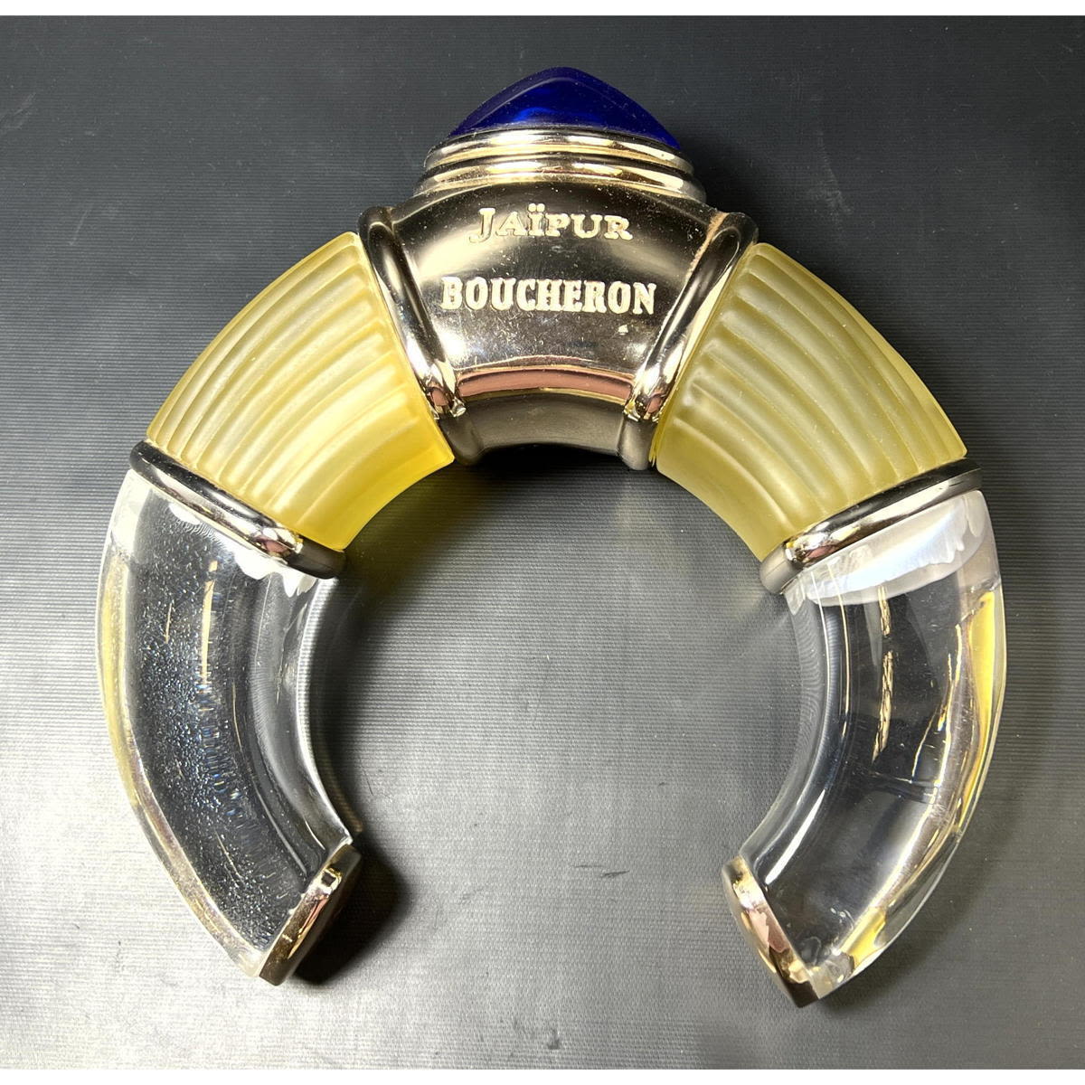 BOUCHERON Glass Factice Store
