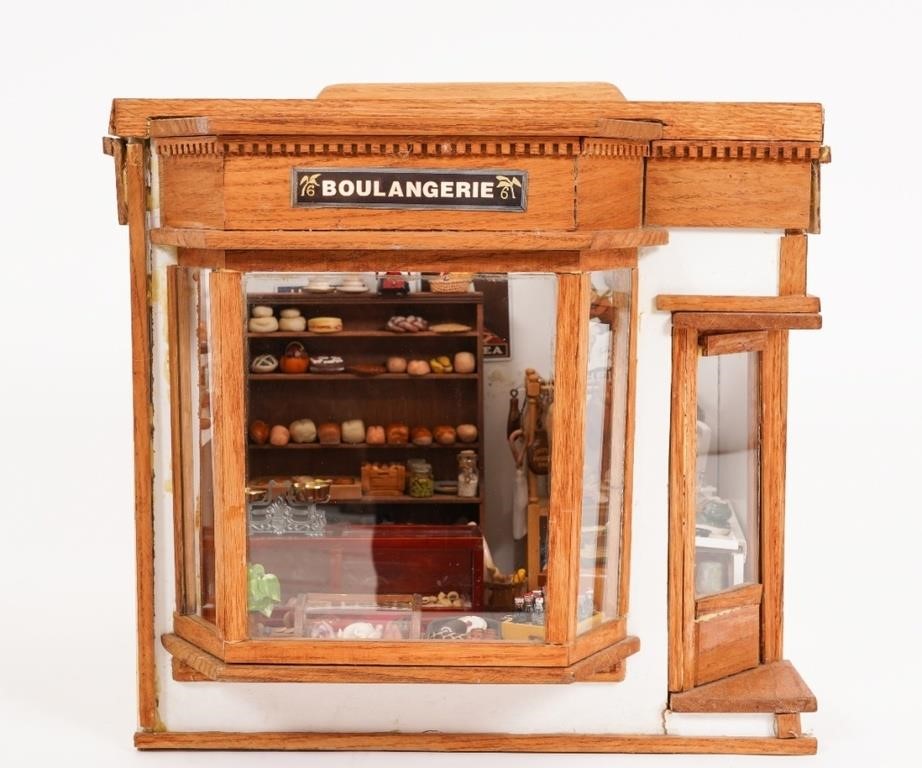 Boulangerie room box has a