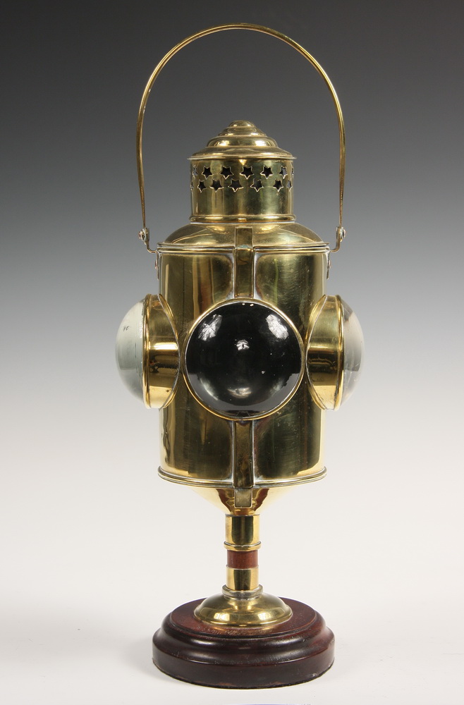 BOW LIGHT - Unmarked 1880s