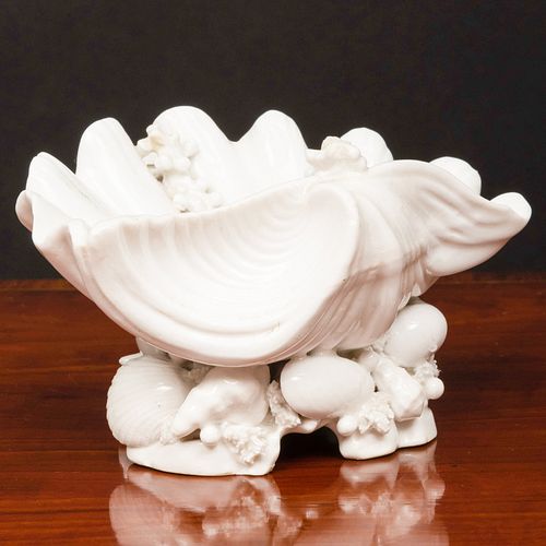 BOW WHITE GLAZED PORCELAIN SHELL