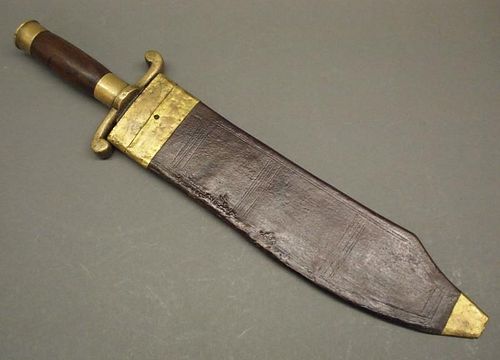 BOWIE KNIFEA Bowie knife. Having