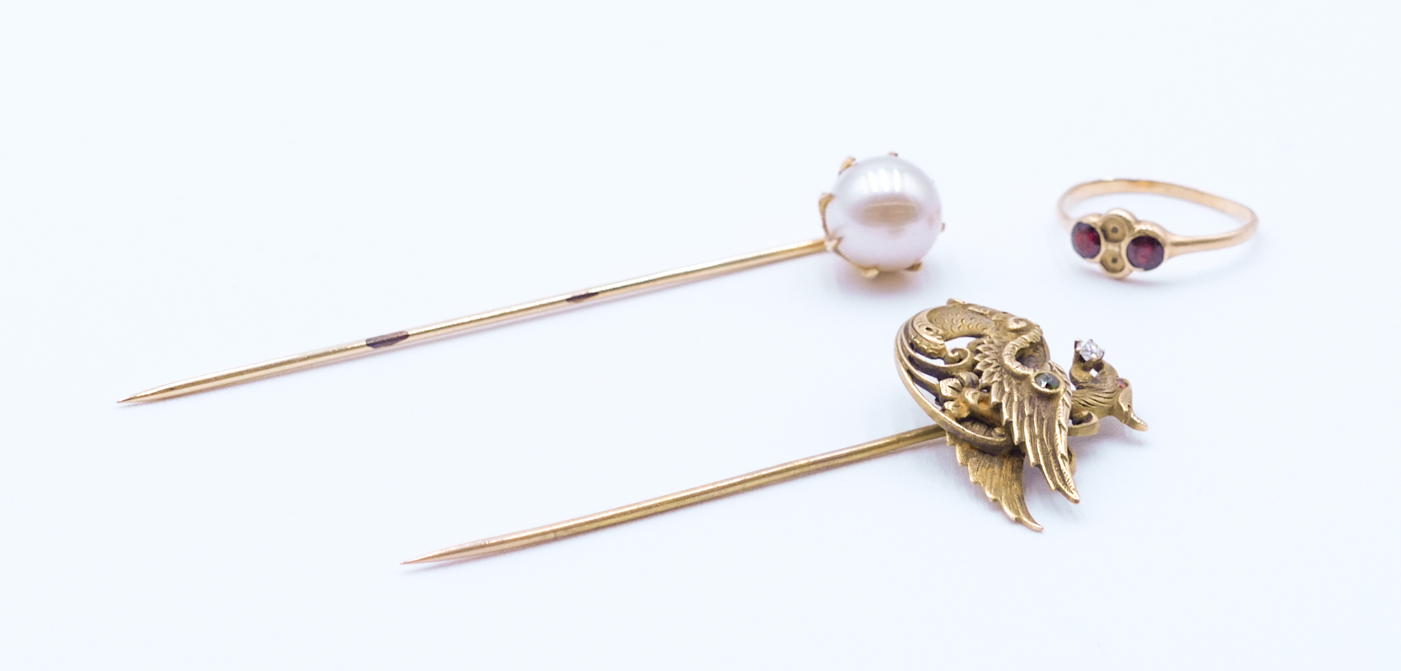 Box 14k Griffin Stick Pin etc. -