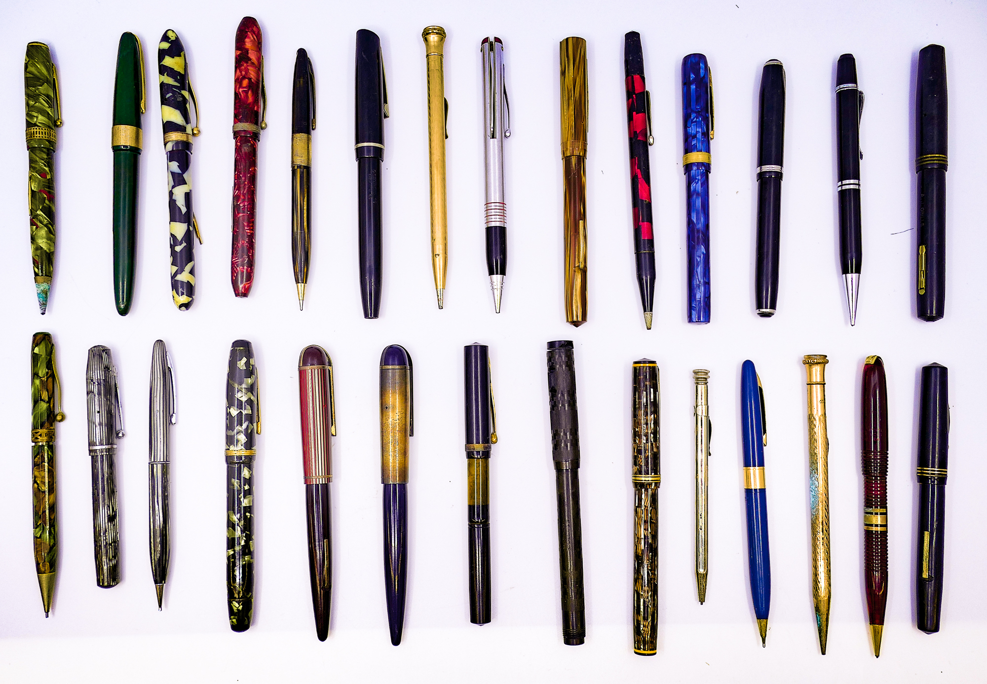 Box 27pc MISC Fountain Pens-