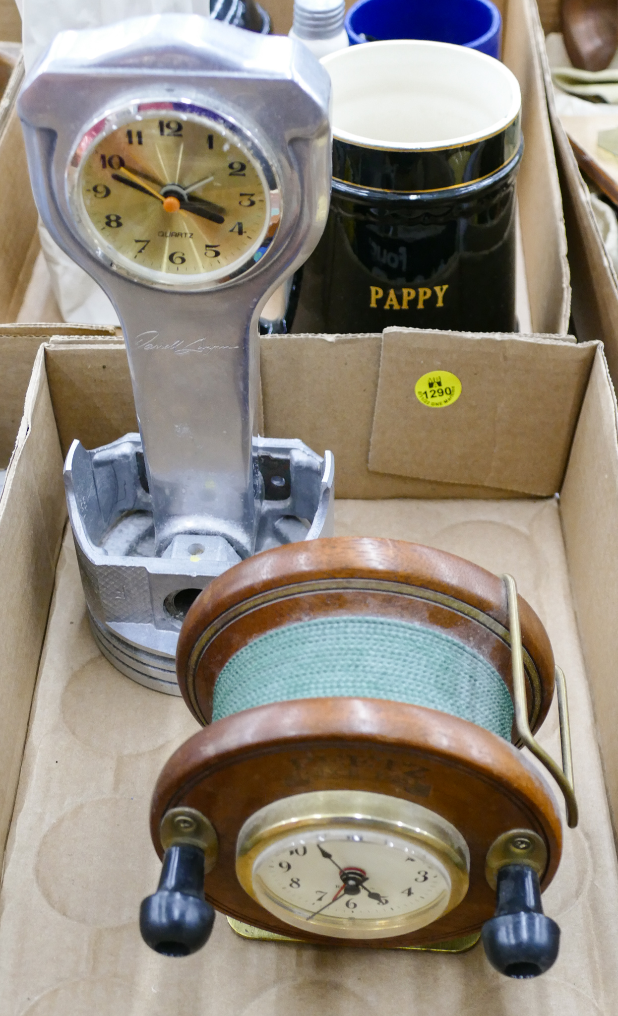 Box 2pc Advertising Clocks