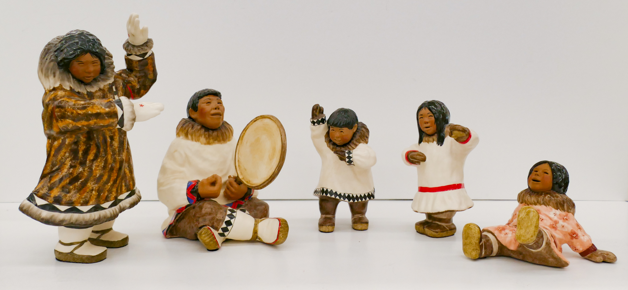 Box 5pc C. Alan Johnson Eskimo