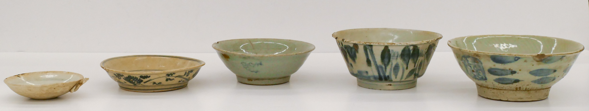 Box 5pc Chinese Ming Bowls and