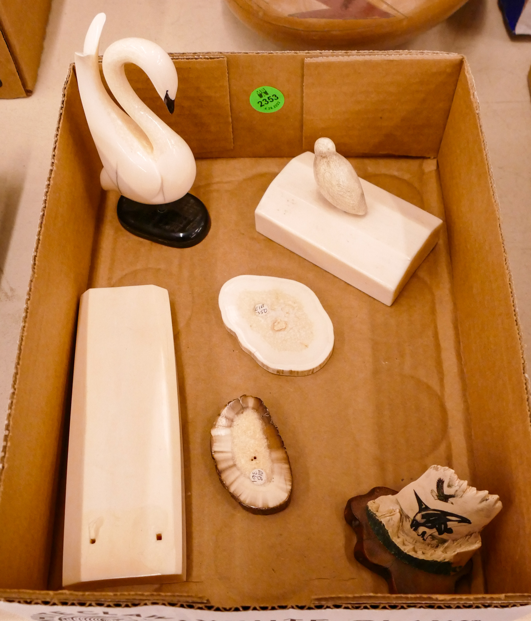 Box 6pc Inuit Scrimshawed Items