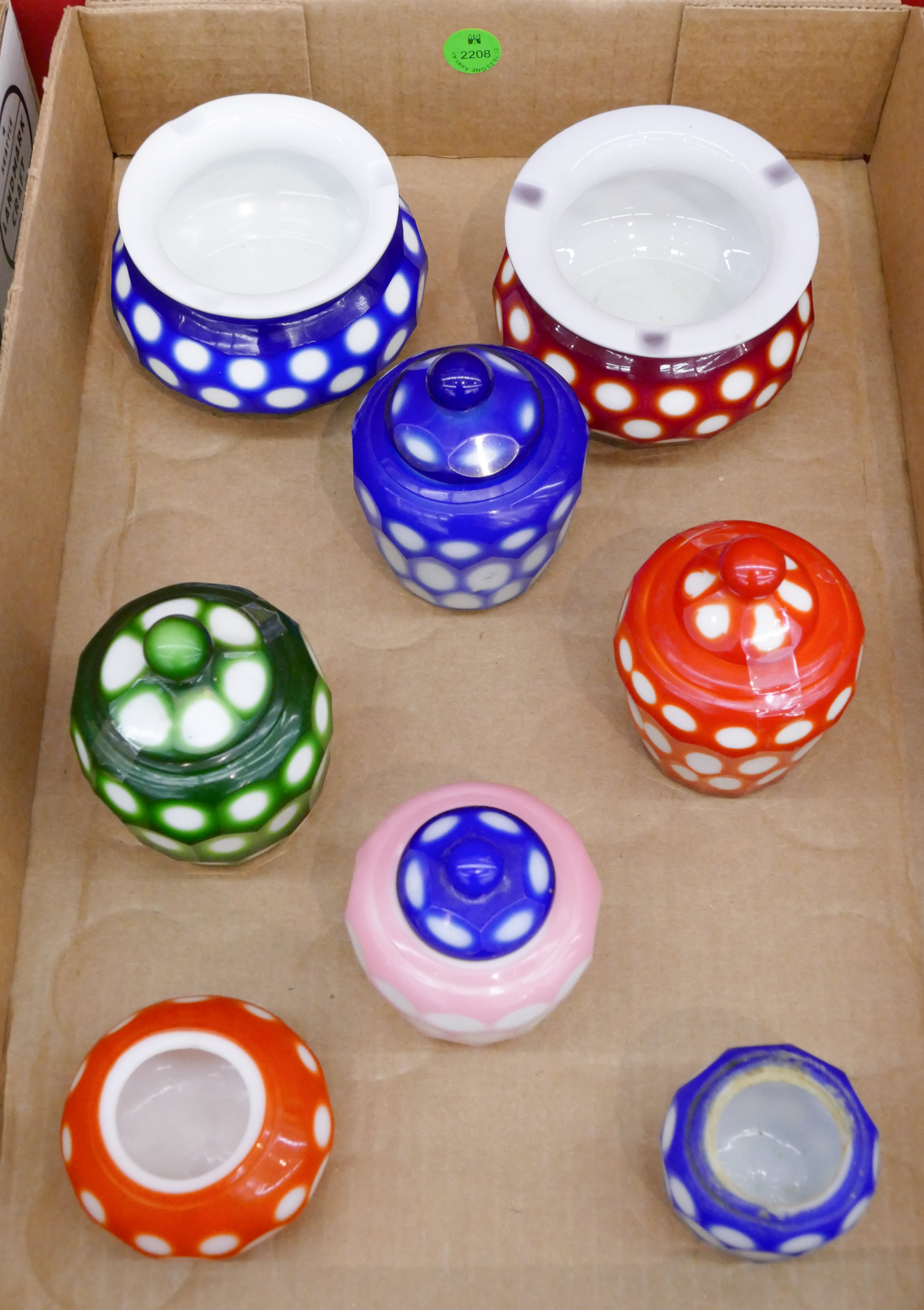 Box 8pc Chinese Faceted Peking