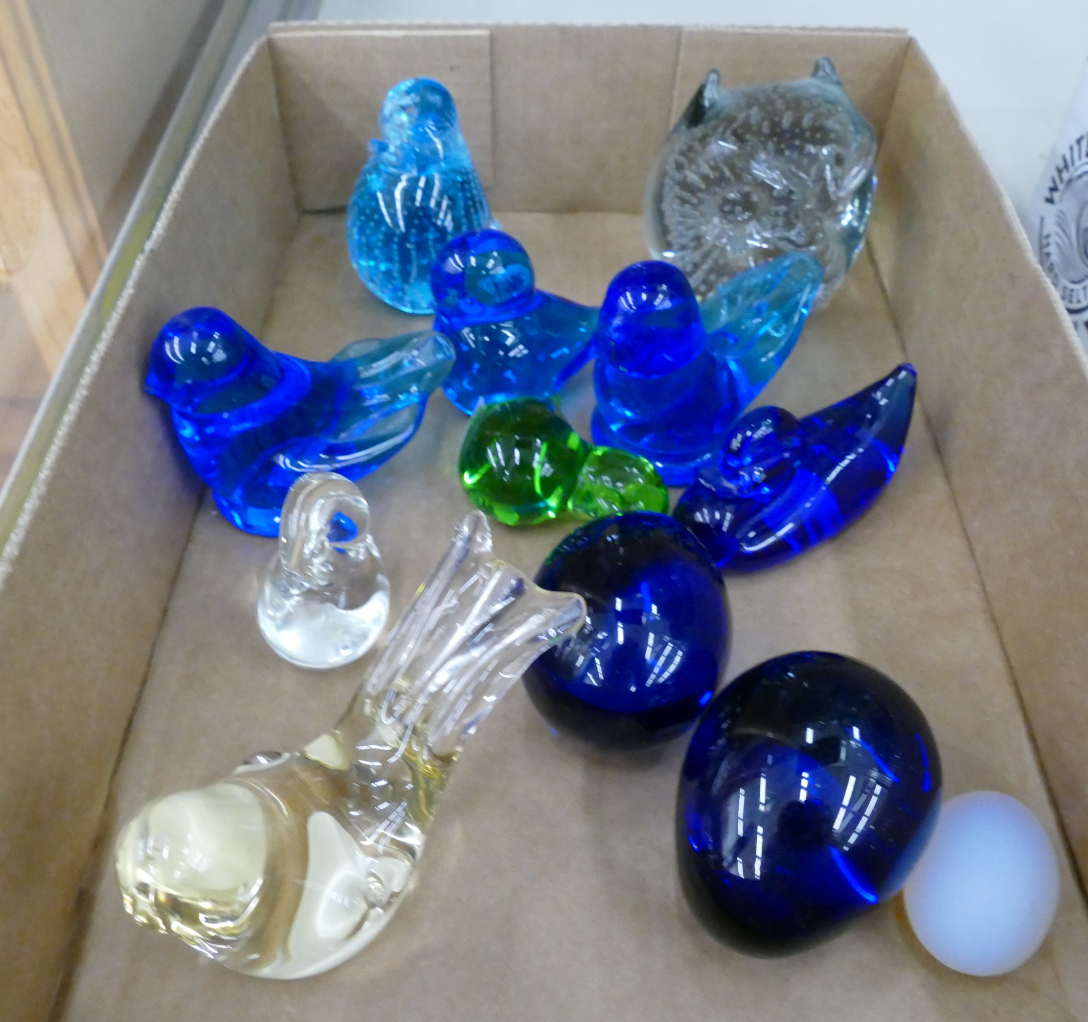 Box Art Glass Bird & Egg Figures