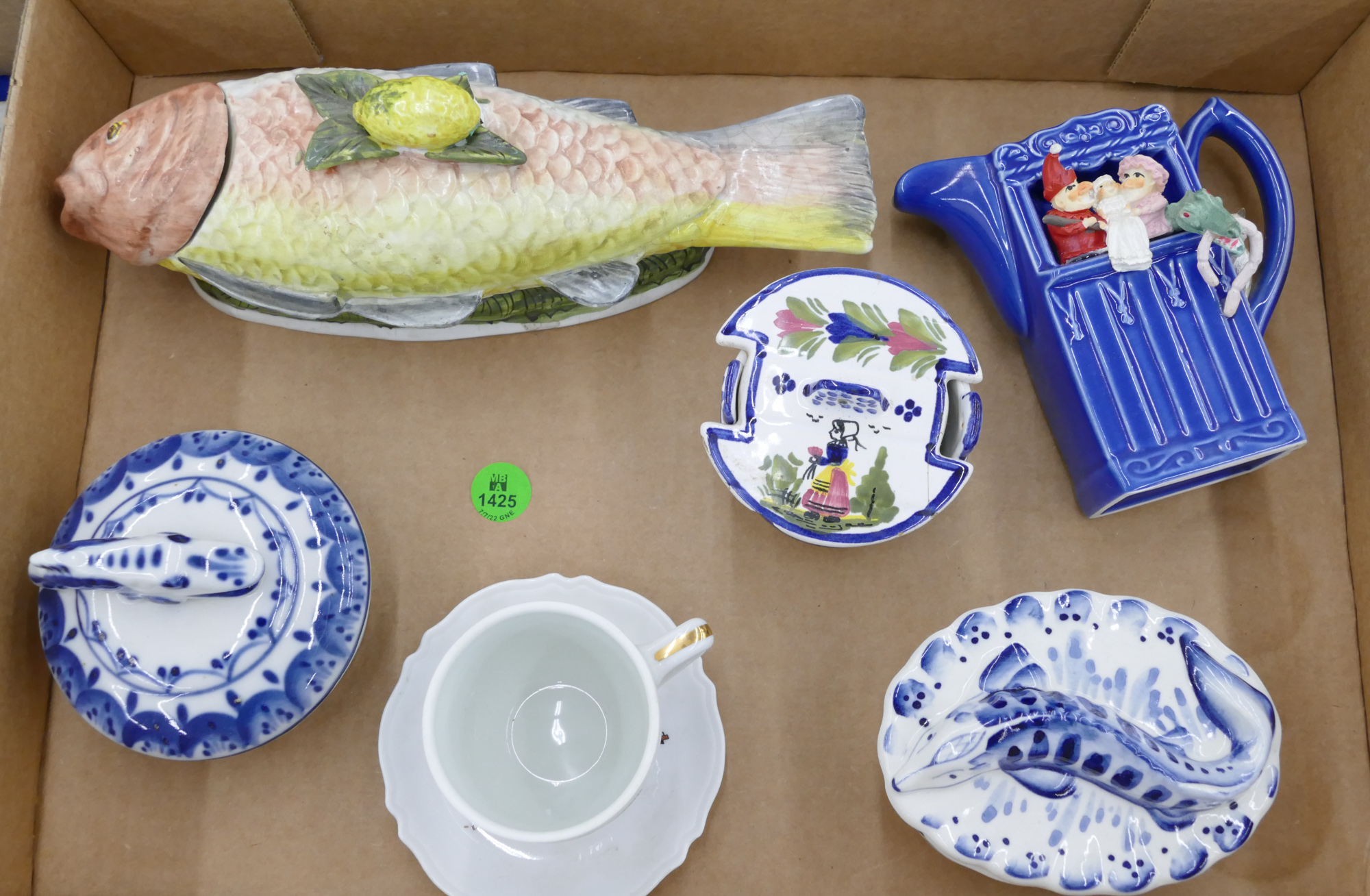 Box European Faience Small Servers