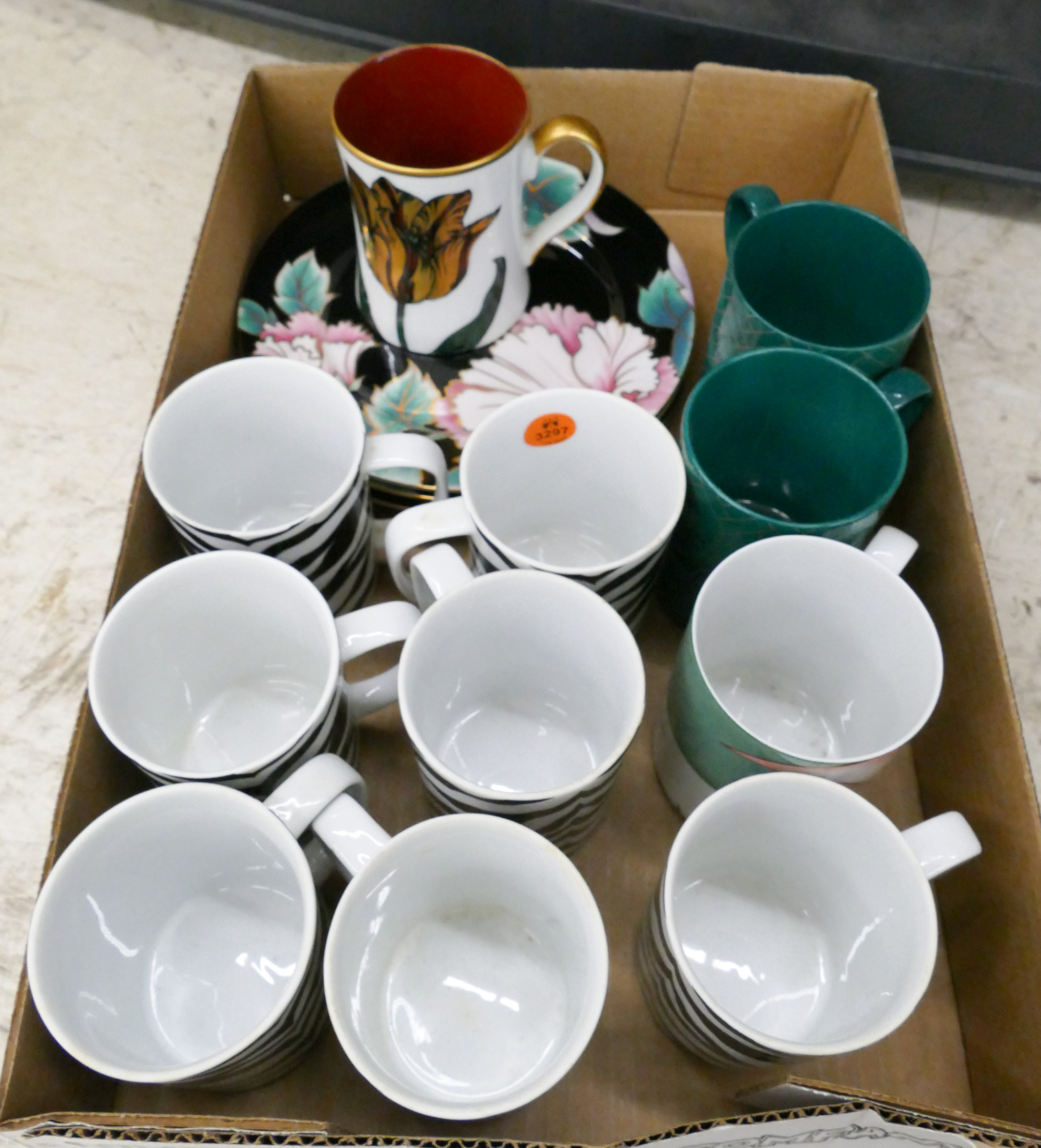 Box Fitz & Floyd Mugs and Plates