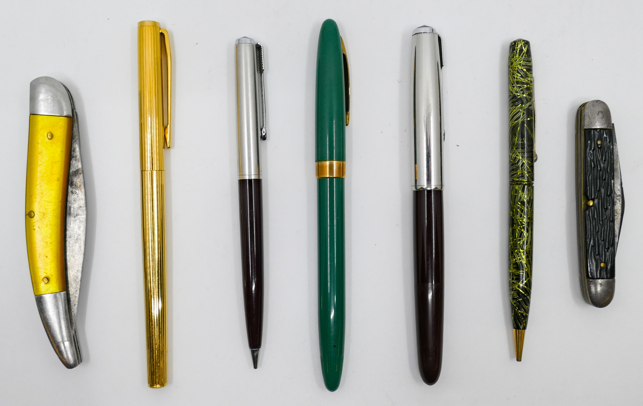 Box Fountain Pens and Pocket Knives