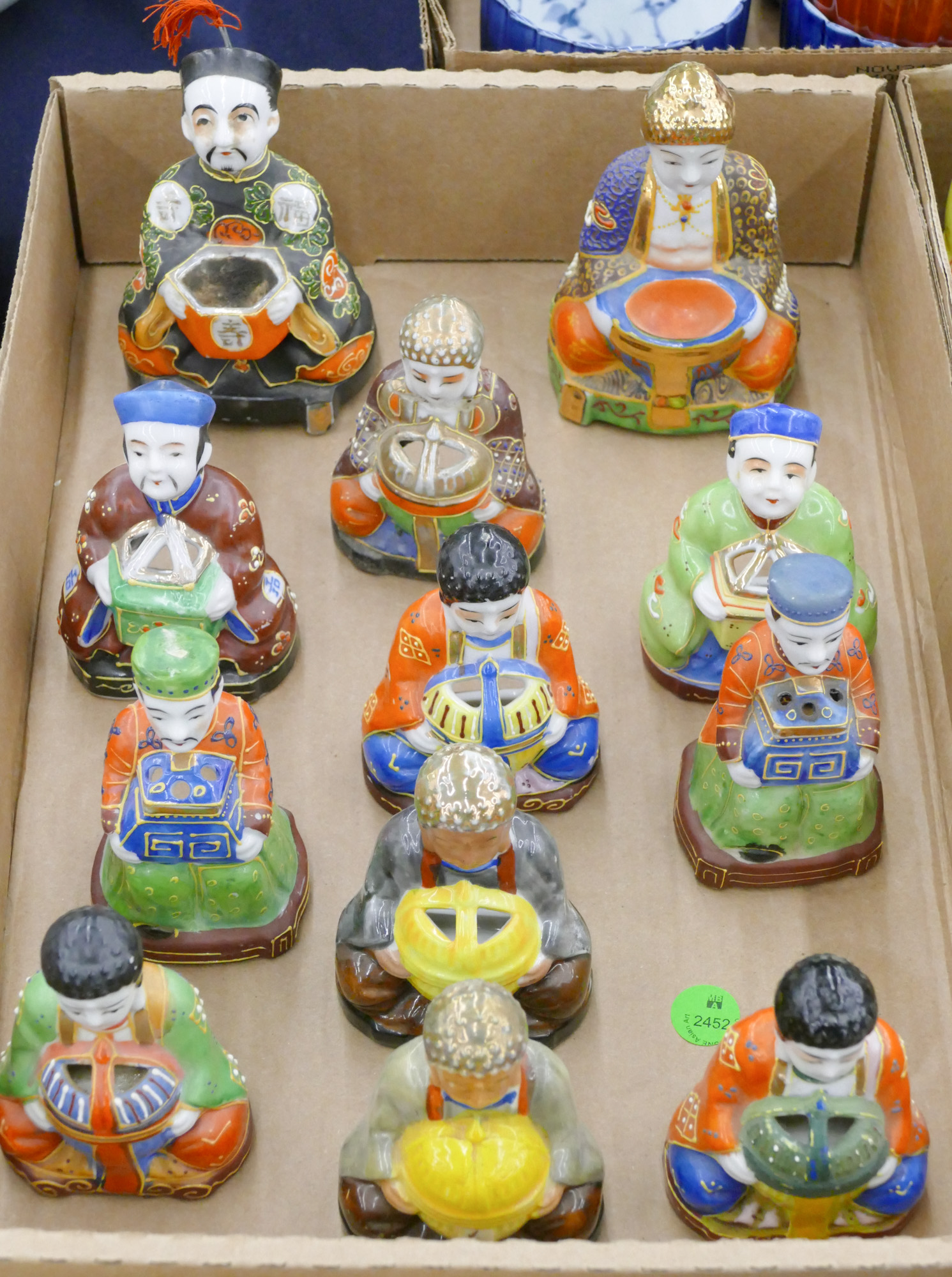 Box Japanese Kutani Seated