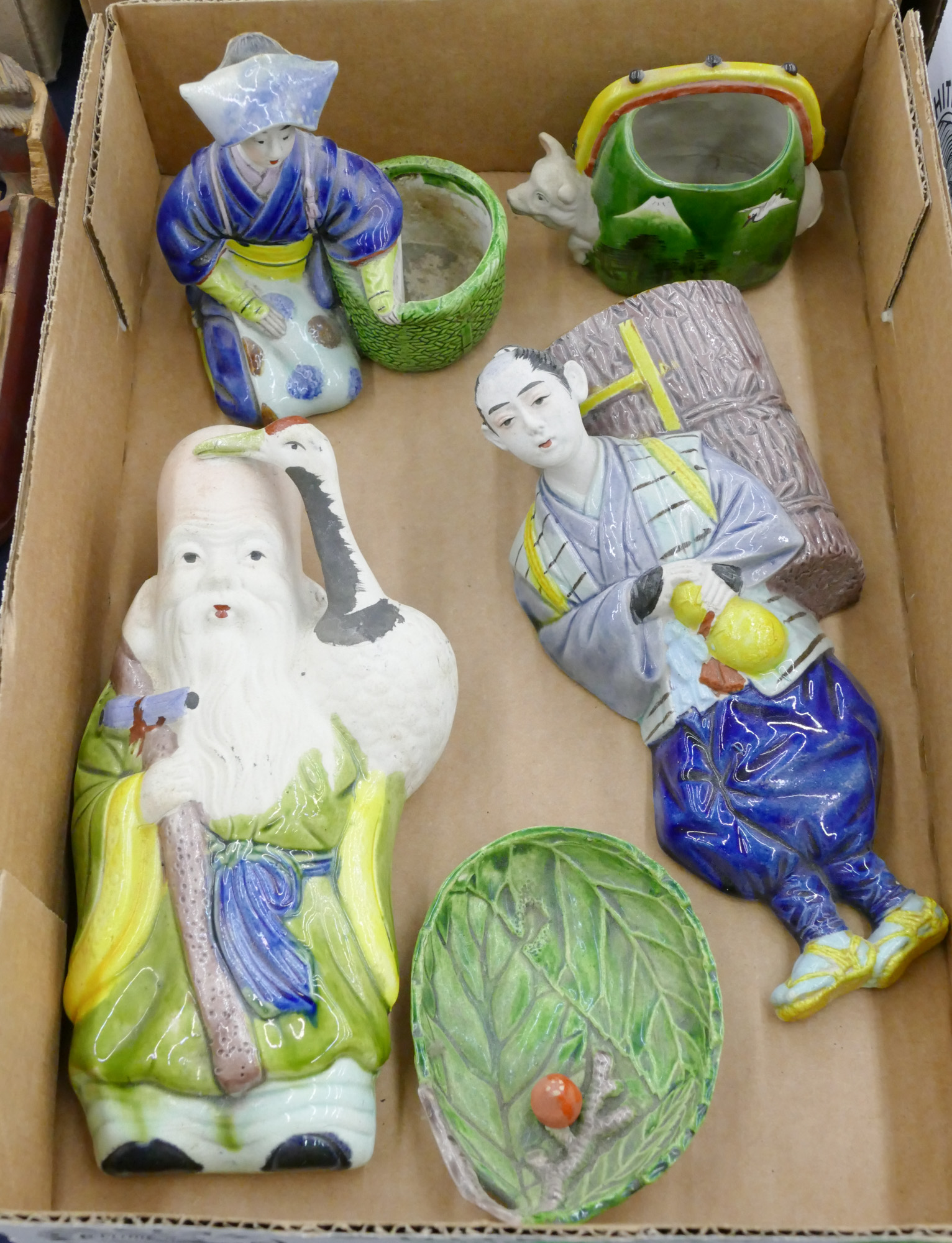 Box Japanese Seto Figural Wall
