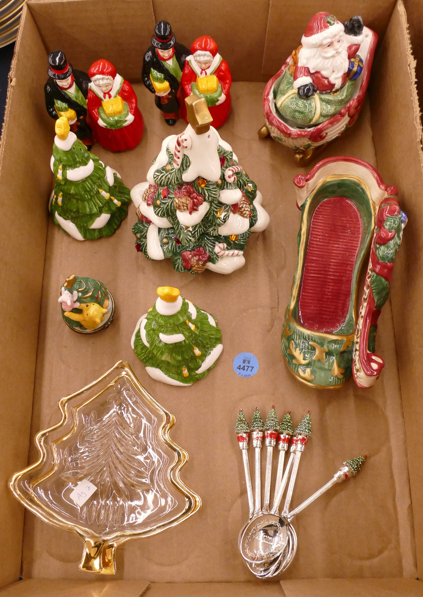 Box Lesa Daley Easter Decorations