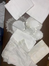 BOX LOT OF LINENS, TABLE CLOTH