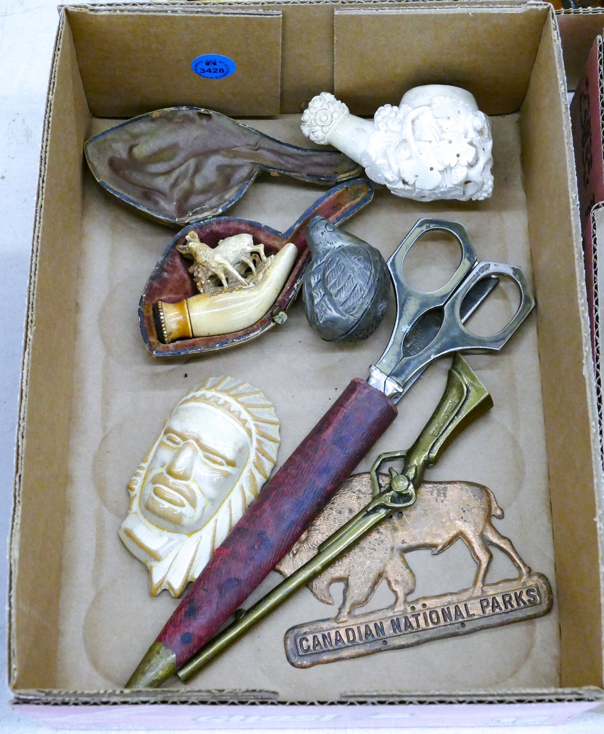 Box Meerschaum Pipes etc.