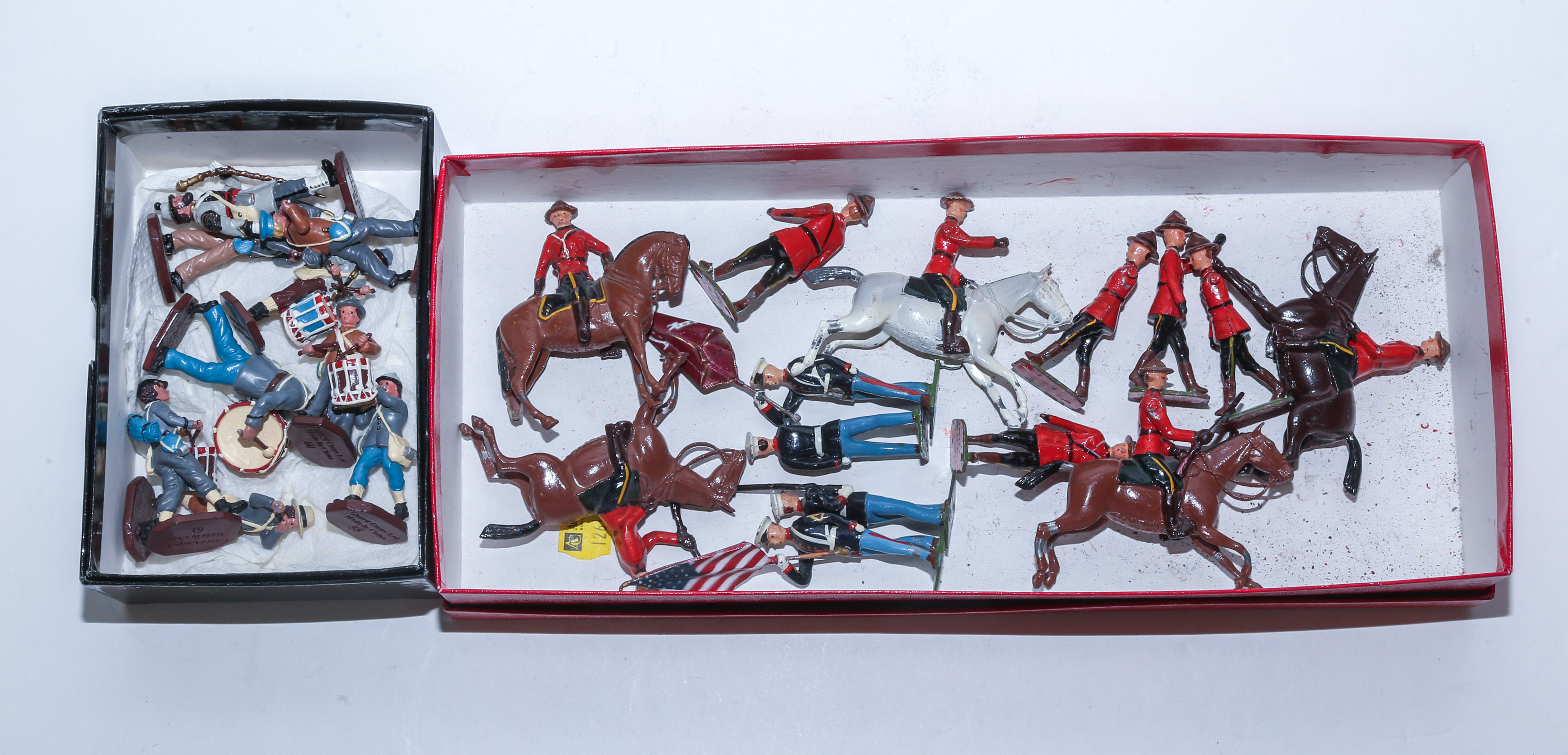BOX OF BRITAINS LEAD SOLDIERS