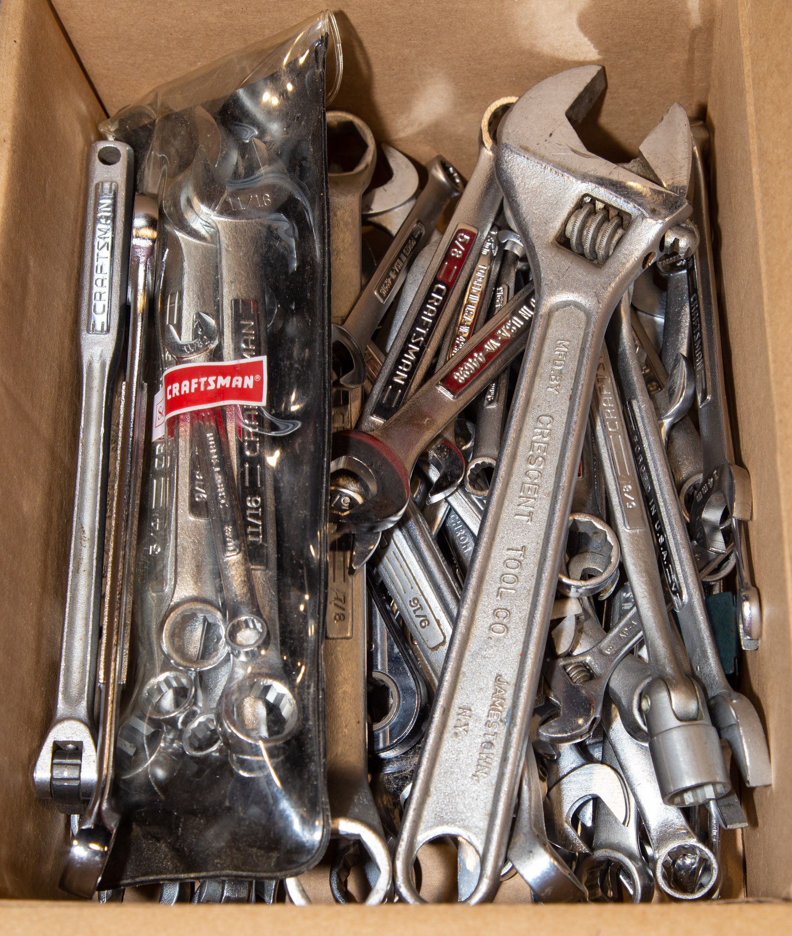 BOX OF CRESCENT, CRAFTSMAN &