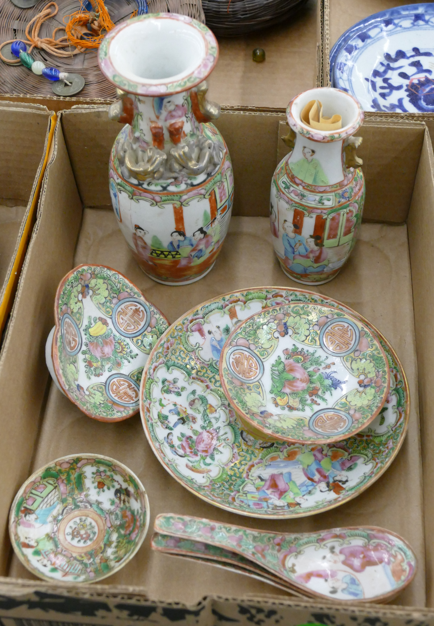 Box Old Chinese Rose Medallion