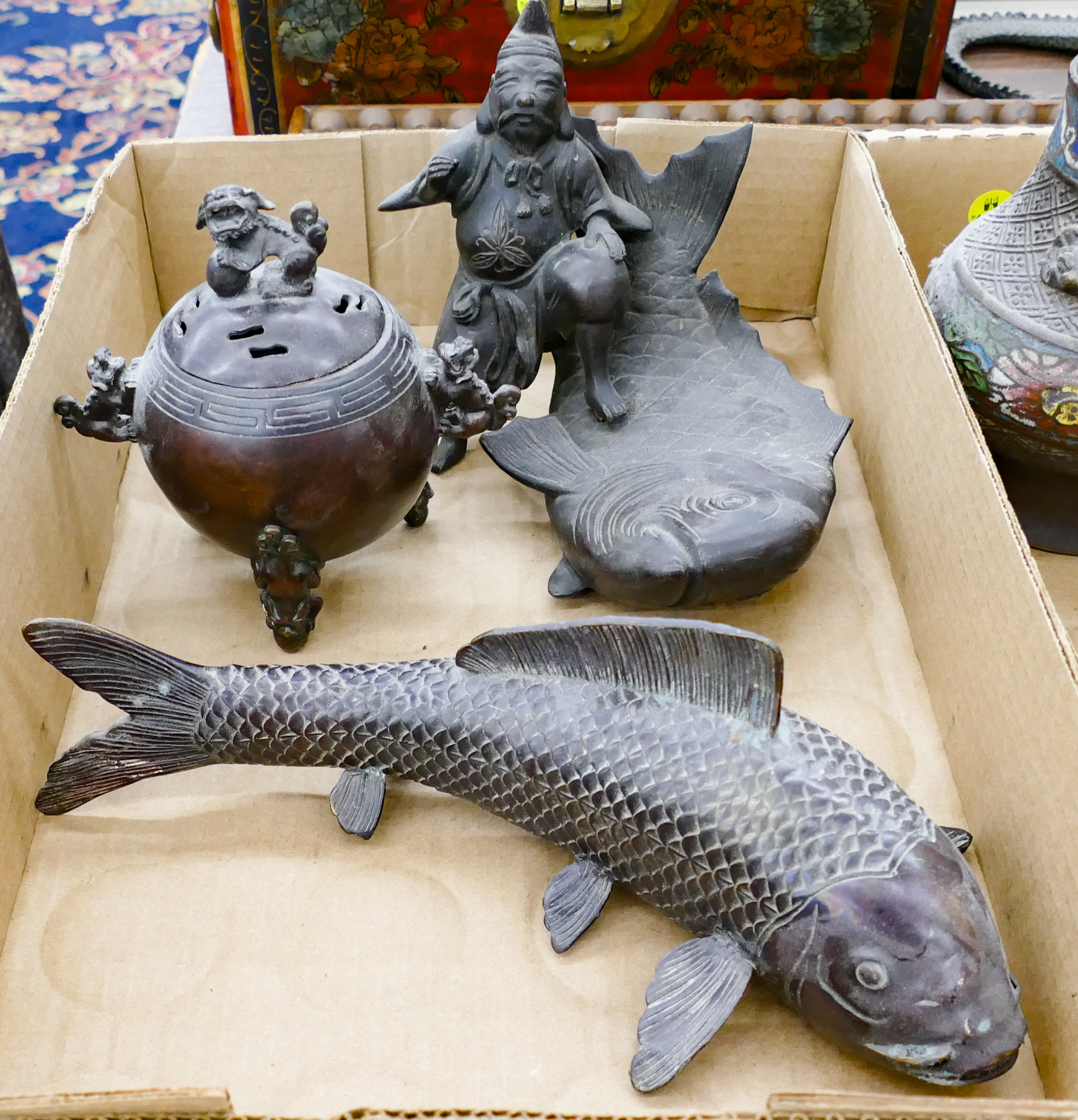 Box Old Japanese Bronze Figures