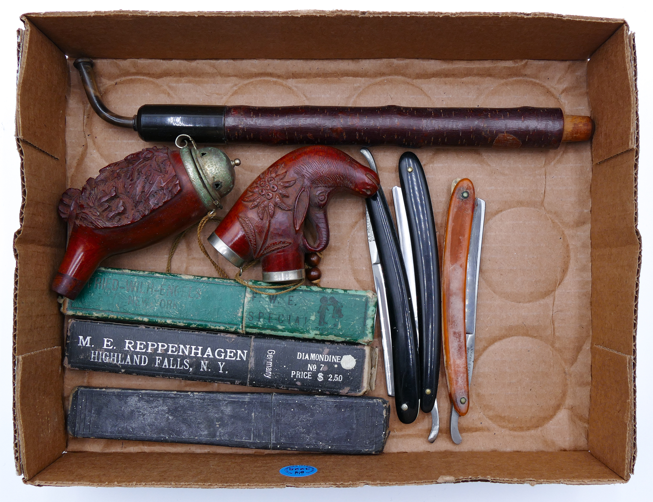 Box Old Straight Razors & Pipes