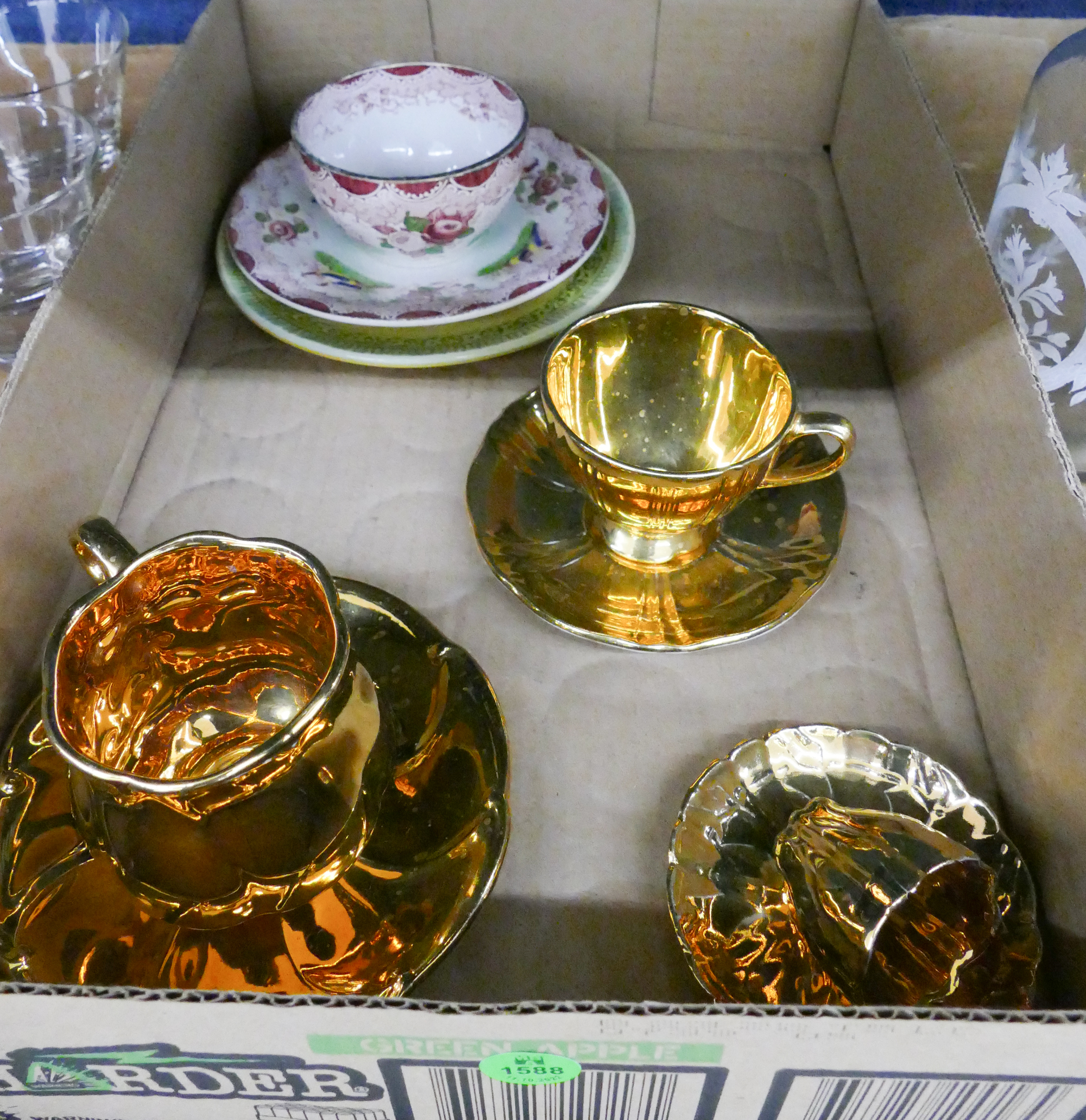 Box Royal Winton Cup Saucers Etc