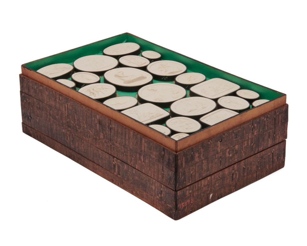 BOX SET OF FOUR TRAYS OF