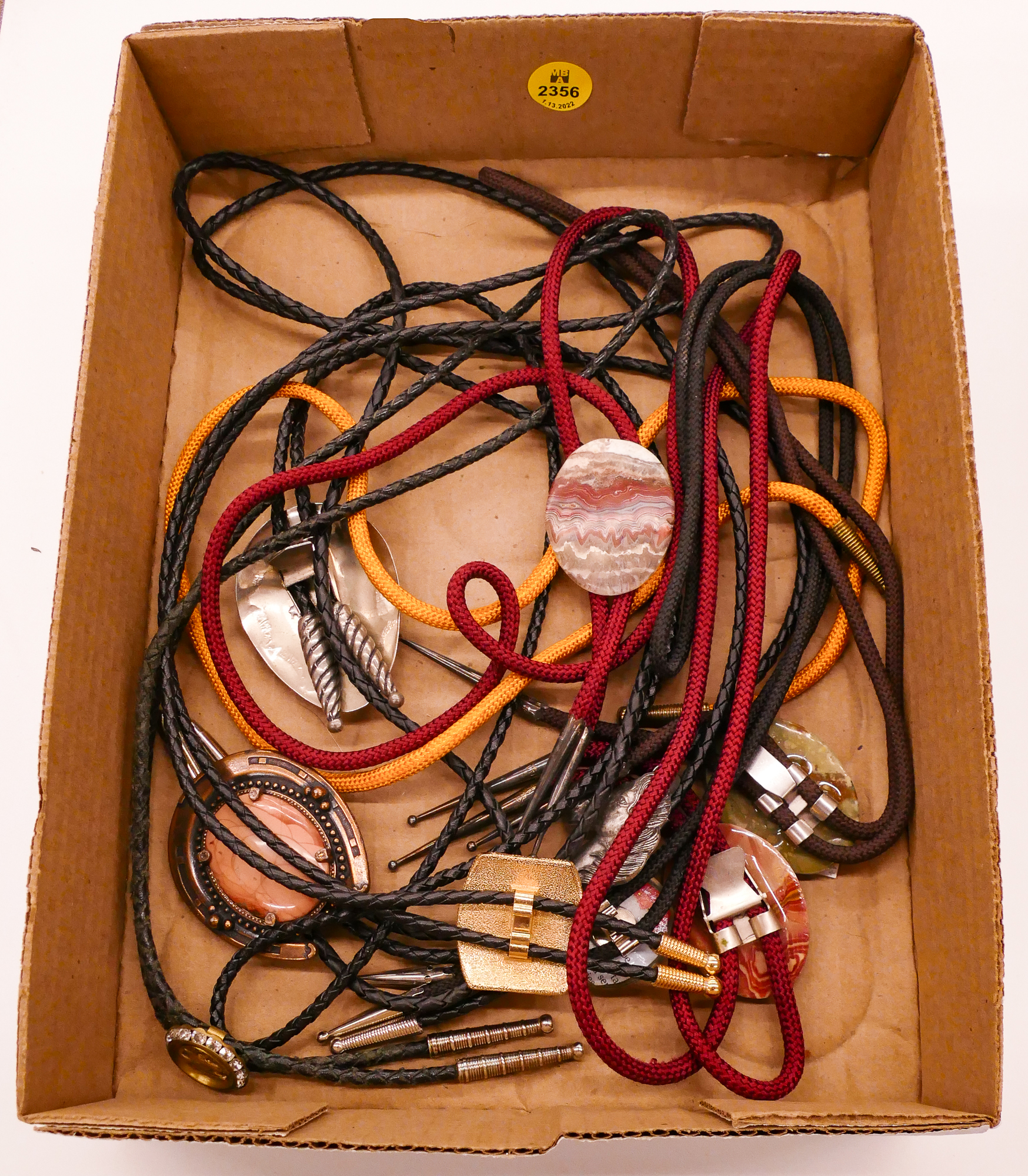 Box Vintage Bolo Ties