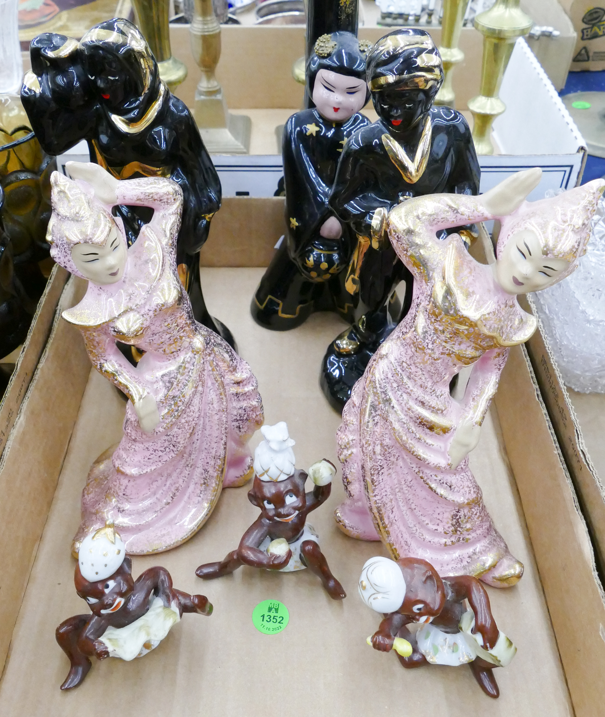 Box Vintage Ceramic Dancer