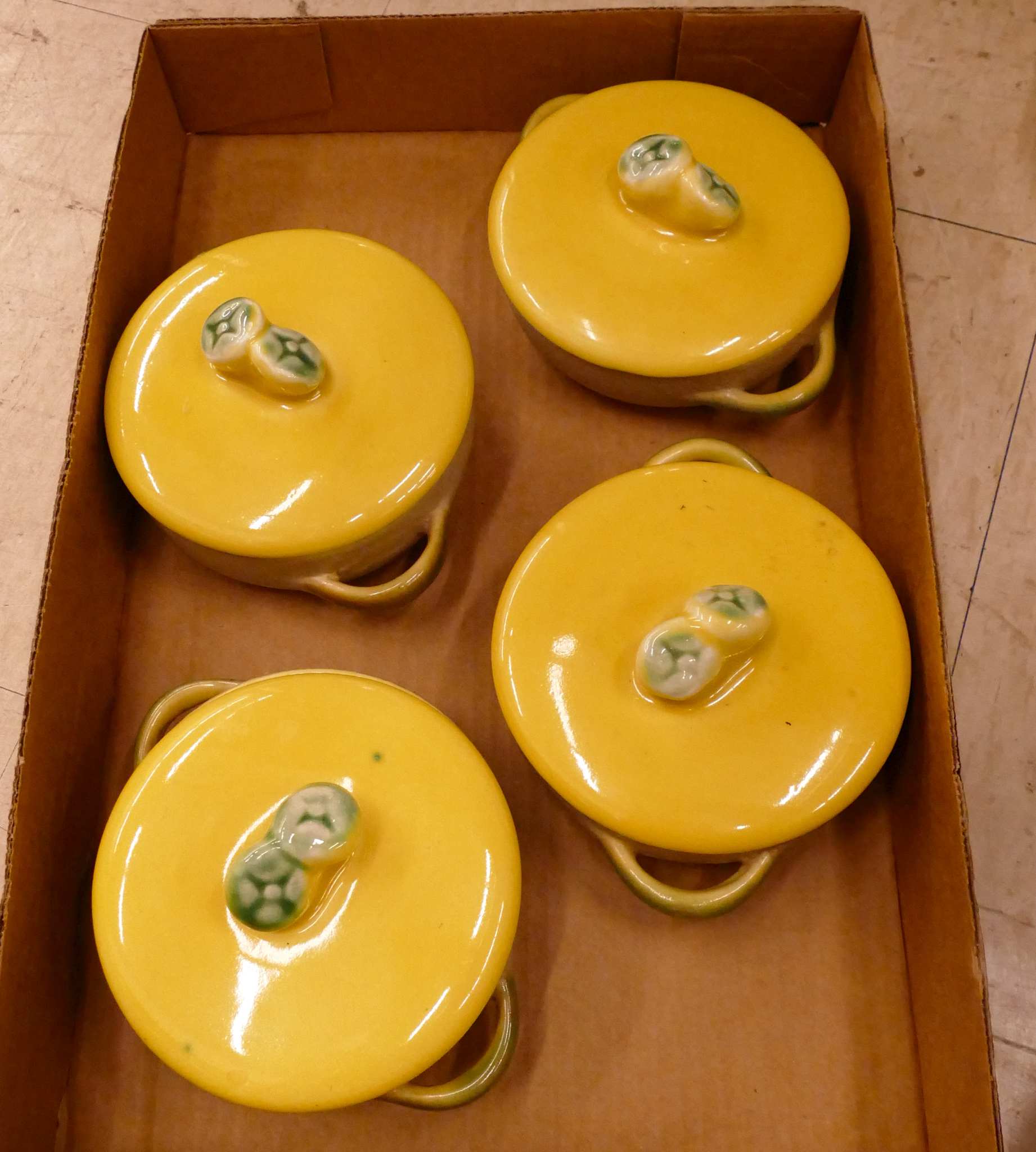 Box Winfield Covered Pottery