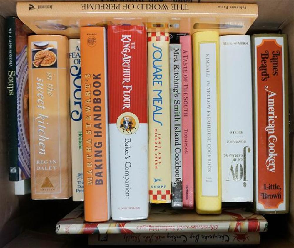 BOX WITH COOKBOOKSBox with