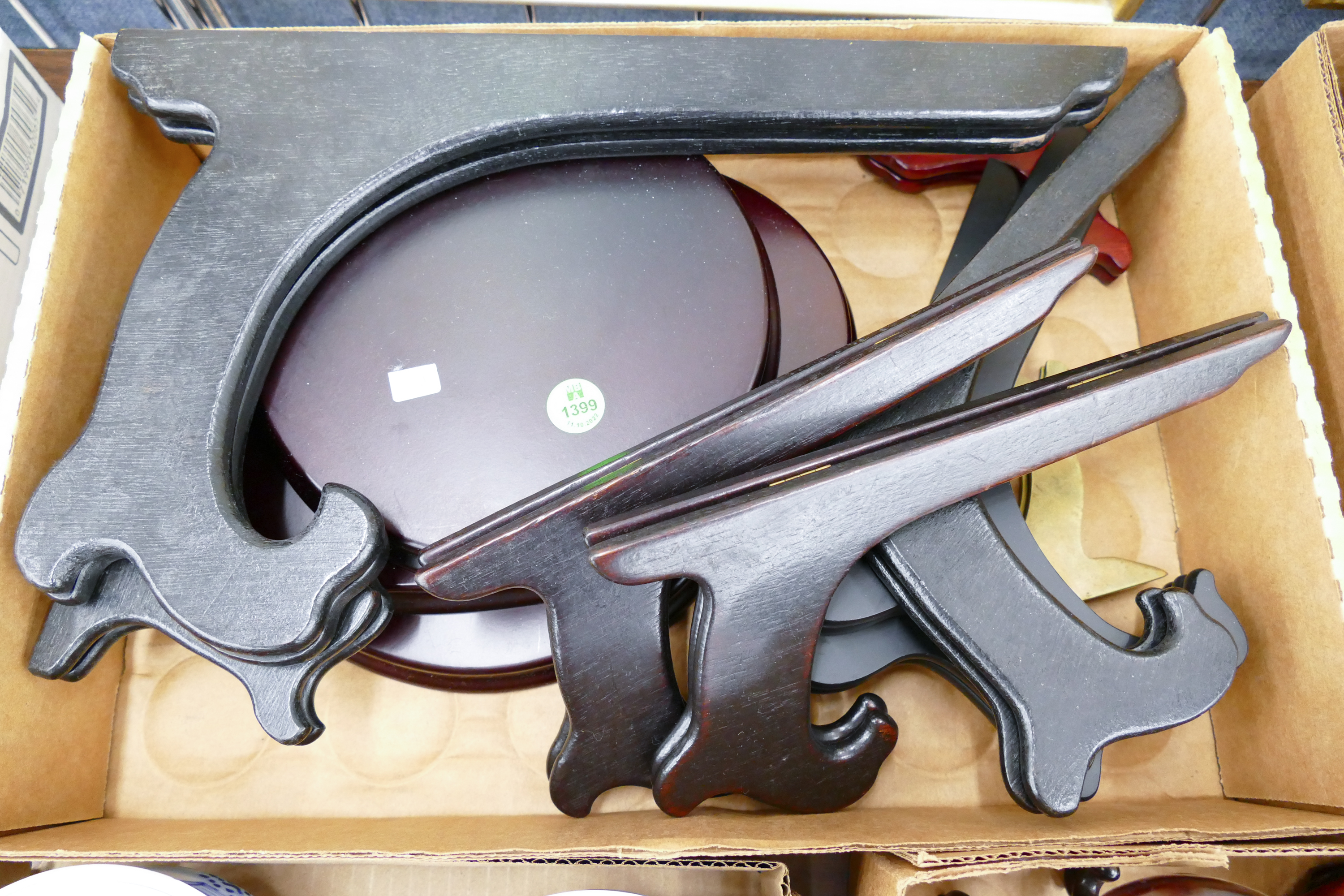 Box Wood Charger Stands Etc