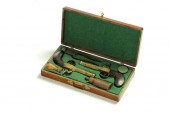 BOXED SET DUELING PISTOLS. Ver
