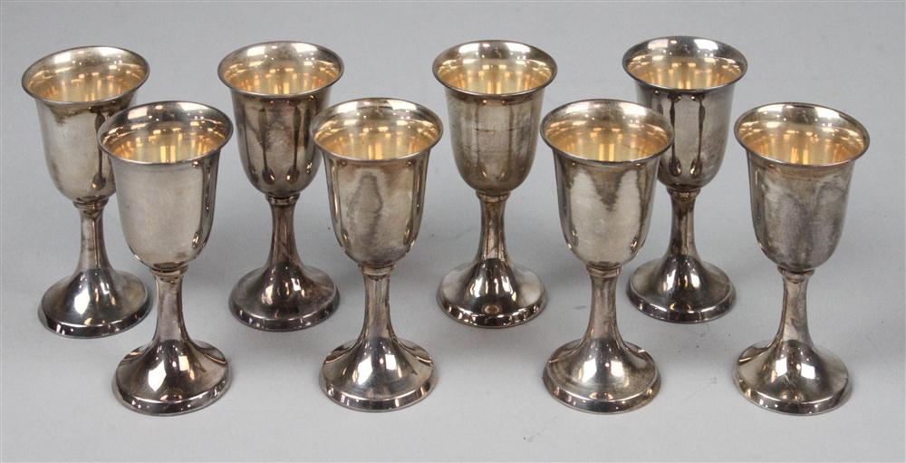 BOXED SET OF EIGHT SILVER