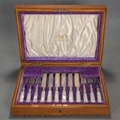 BOXED SET OF MOTHER OF PEARL P