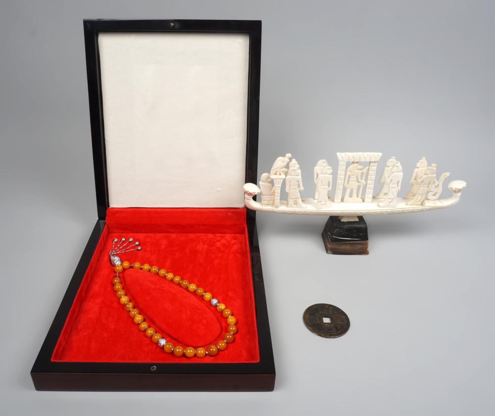 BOXED SET OF WORRY BEADS AND AN