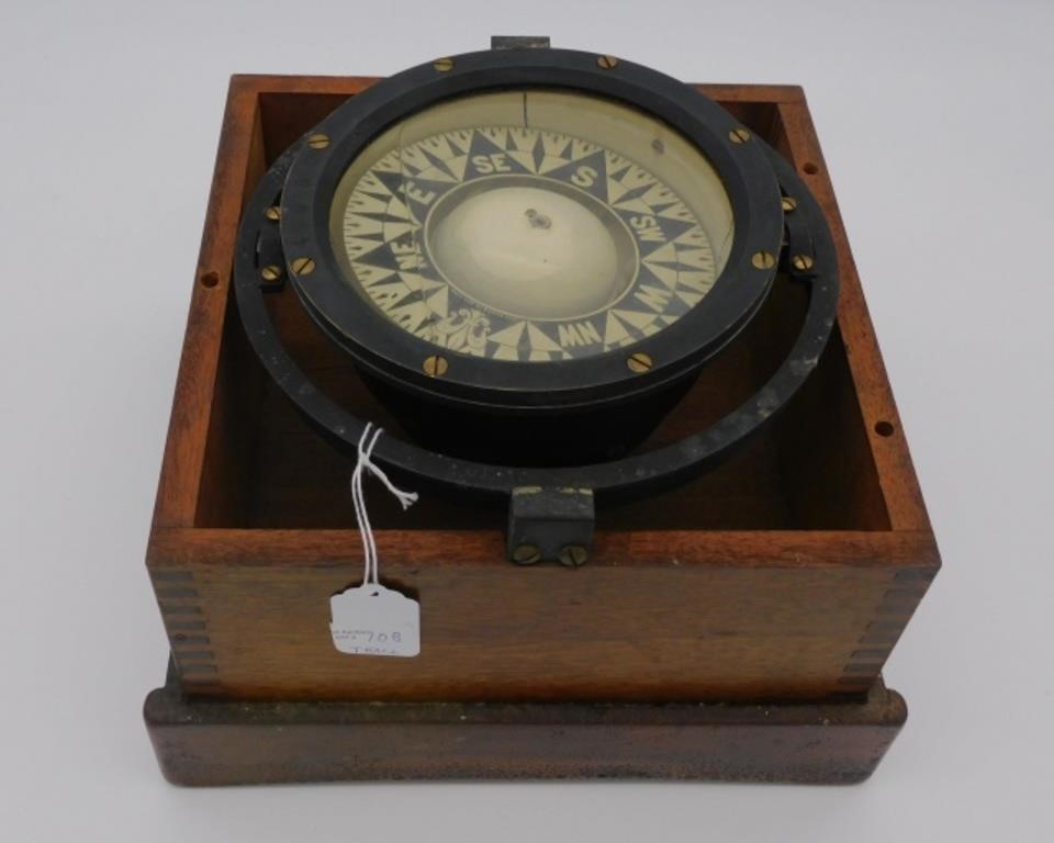 BOXED WET COMPASS, EARLY 20TH C.