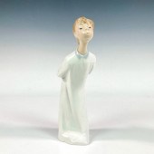 BOY KISSING 1004869 - LLADRO P