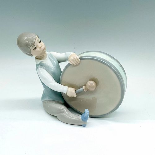 BOY PLAYING DRUM 1004616 - LLADRO