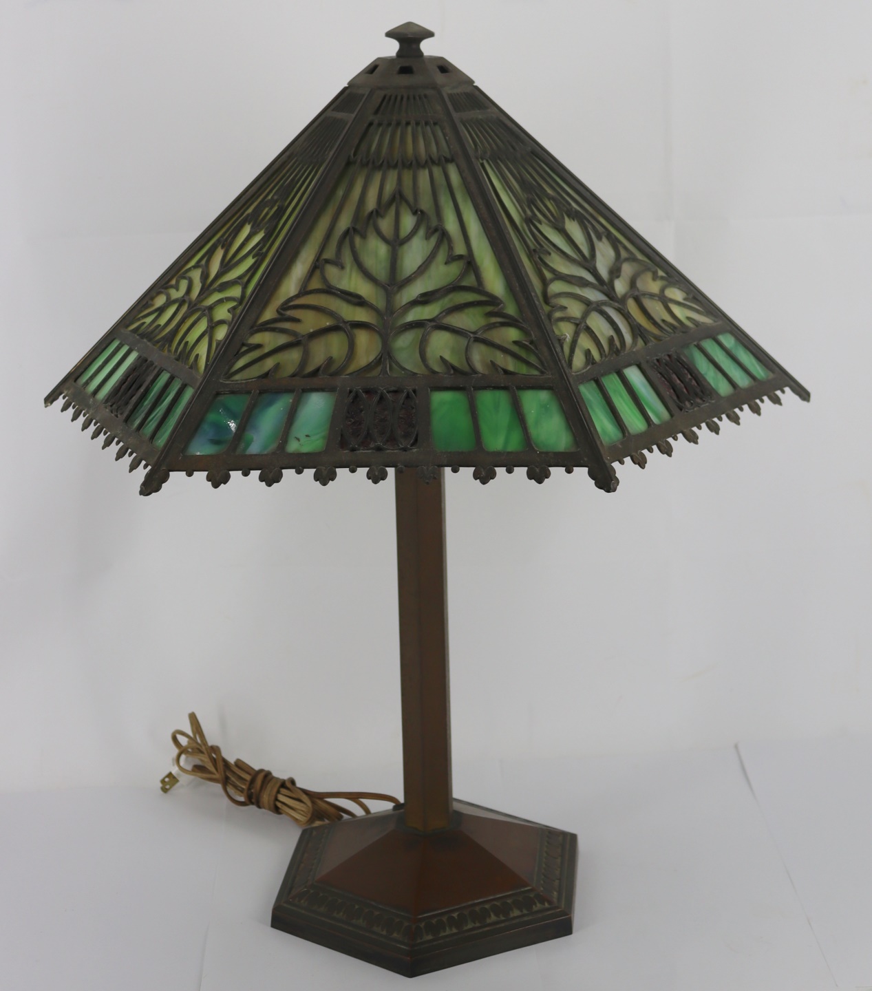 BRADLEY & HUBBARD ARTS & CRAFTS