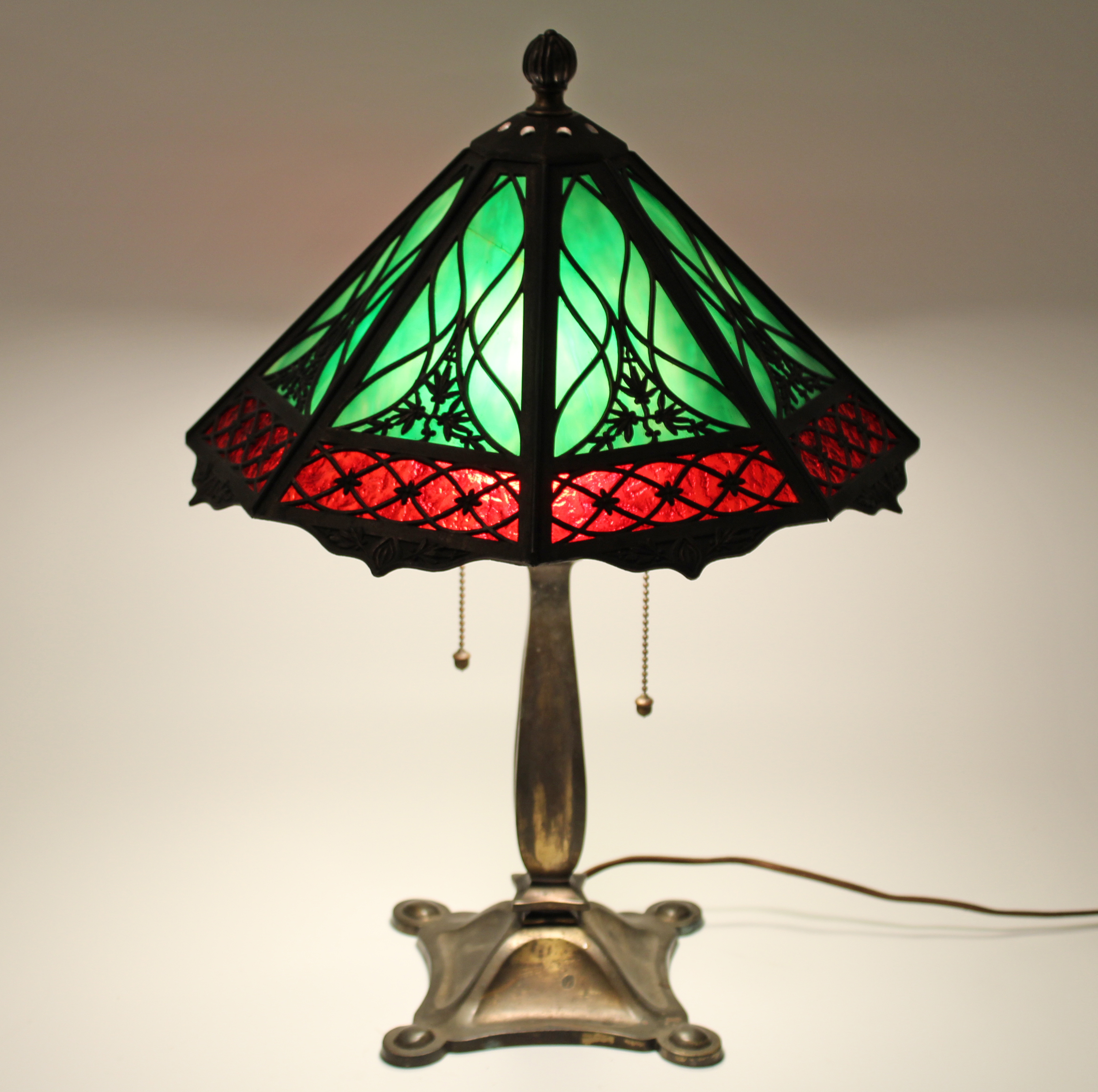 BRADLEY & HUBBARD SLAG GLASS