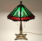 BRADLEY & HUBBARD SLAG GLASS T
