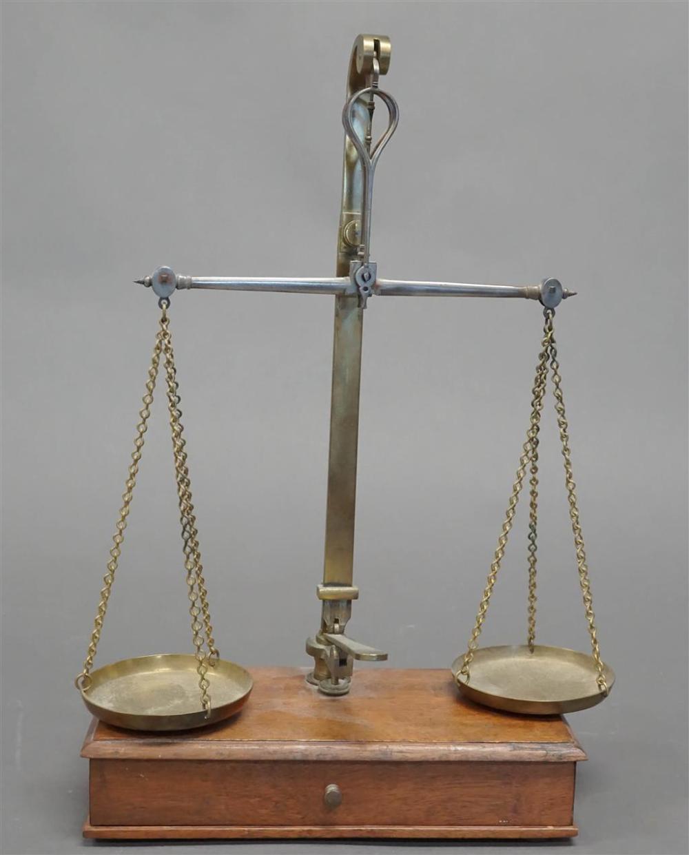 BRASS BALANCE SCALE, H: 16-1/2