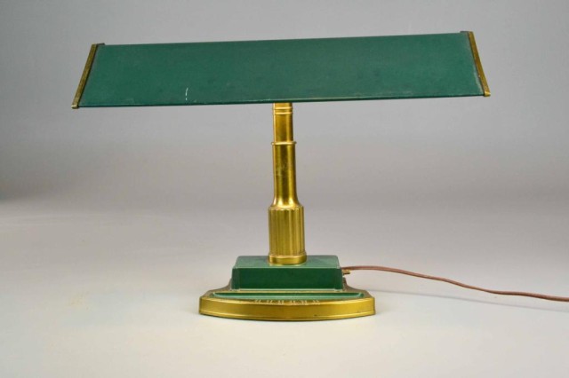 BRASS BANKER/LIBRARY LAMP -