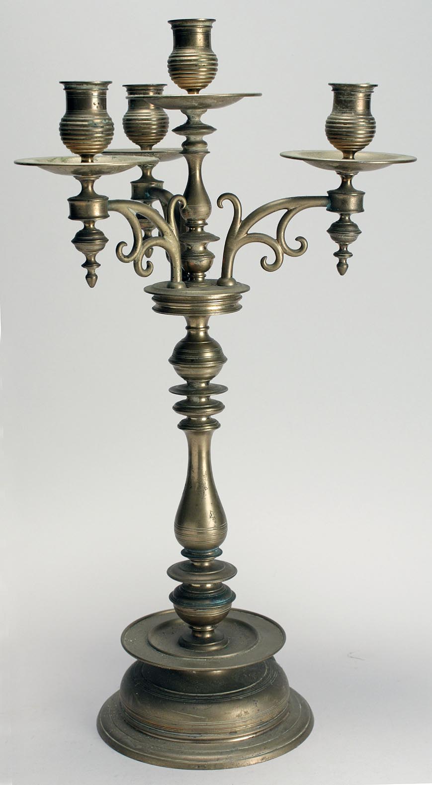 BRASS FOUR-SOCLE