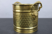 BRASS LIONHEAD HAMMERED BRASS