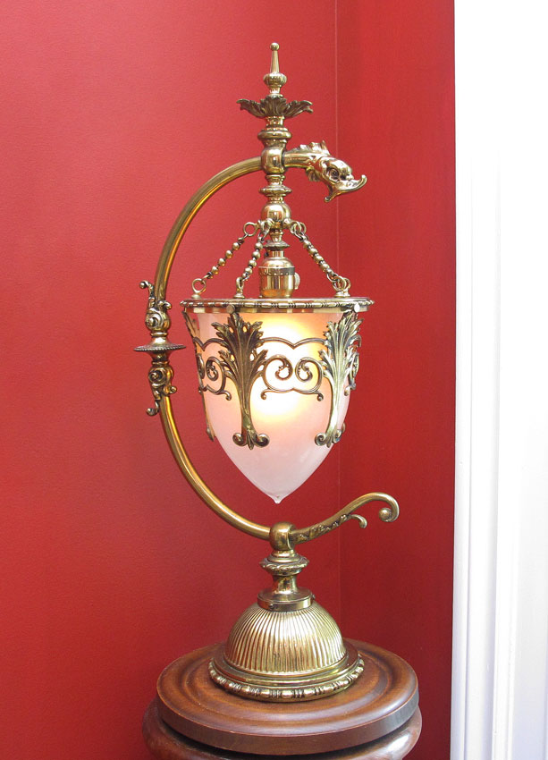BRASS NEWEL POST LAMP: Brass